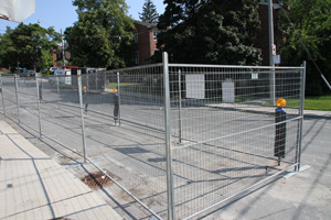 Temporary fence installation